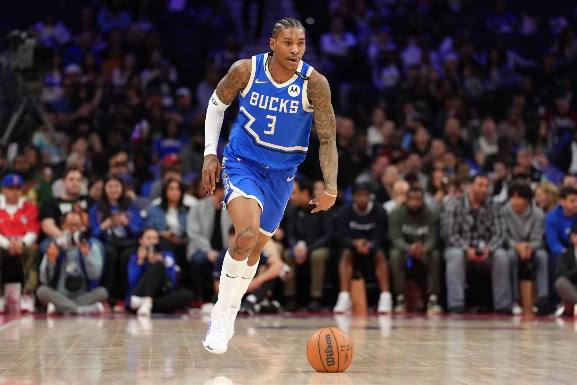 雄鹿遭遇重大伤病，球队士气受挫